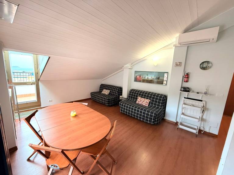 Holiday apartment with terrace | Sea view — photo 2