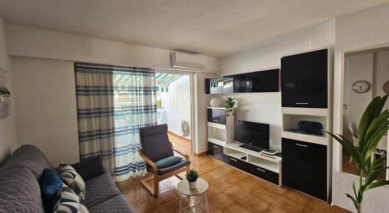 Holiday apartment with pool — photo 2