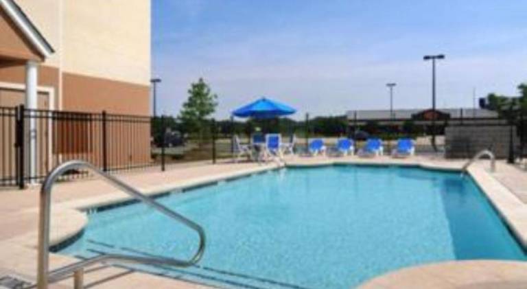 Microtel by Wyndham Perry National Fairground Area I-75 — photo 3