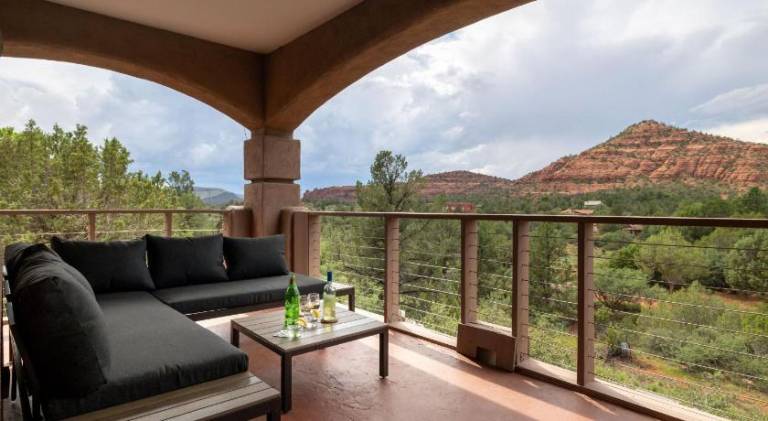 Pyramid by AvantStay Luxe Sedona Mansion w Views 7mins to Downtown — photo 4