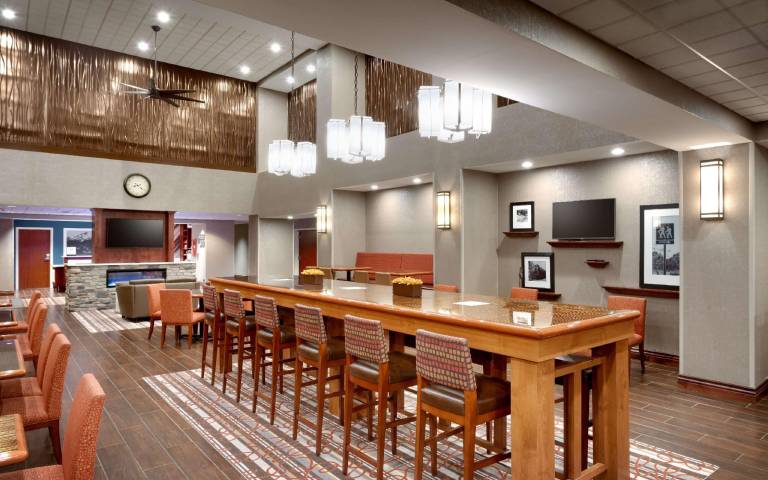Hampton Inn & Suites Pocatello — photo 2