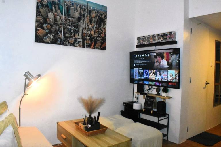 Apartment with pool in Pasay