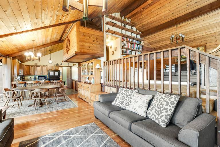 House  Yachats