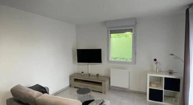 Rental apartment with pool | Pets are welcome in Toulouse