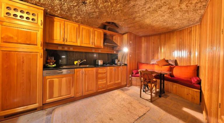Potamia Cave Suites — photo 4