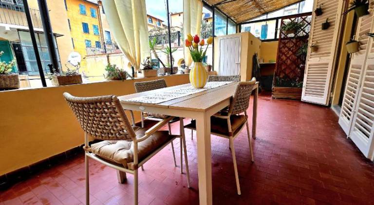 Fully equipped apartment with terrace | Near Santa Maria della Spina | Suitable for remote work | Pet-friendly in Pisa