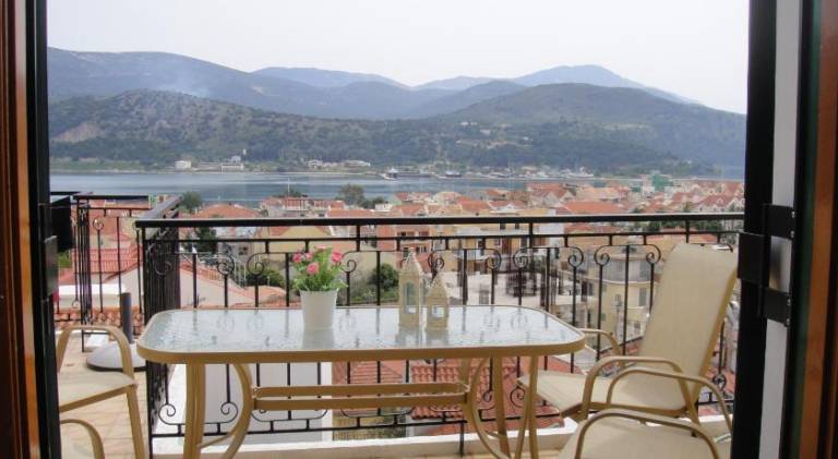 Apartment with patio | Dogs allowed in Kefalonia