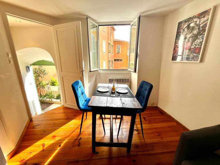 Holiday apartment | Next to Castle Hill — photo 3