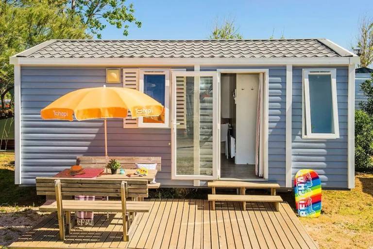 Nice mobile home with heated pool, garden & grill | Pets allowed in Caen