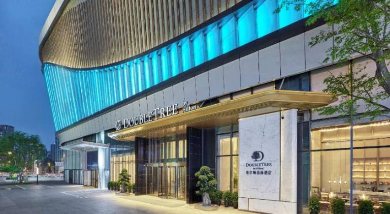 DoubleTree by Hilton Chengdu Riverside — photo 4