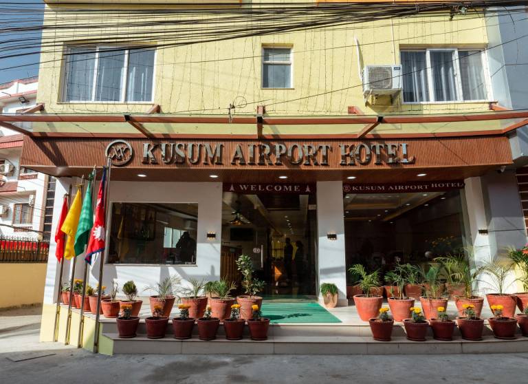 Kusum Airport Hotel