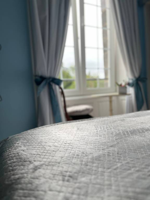Charming bed and breakfast with yard, patio & pool | Garden view | Dogs allowed — photo 3