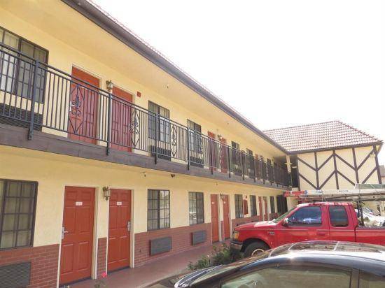 Executive Suites Inn in Orange, CA