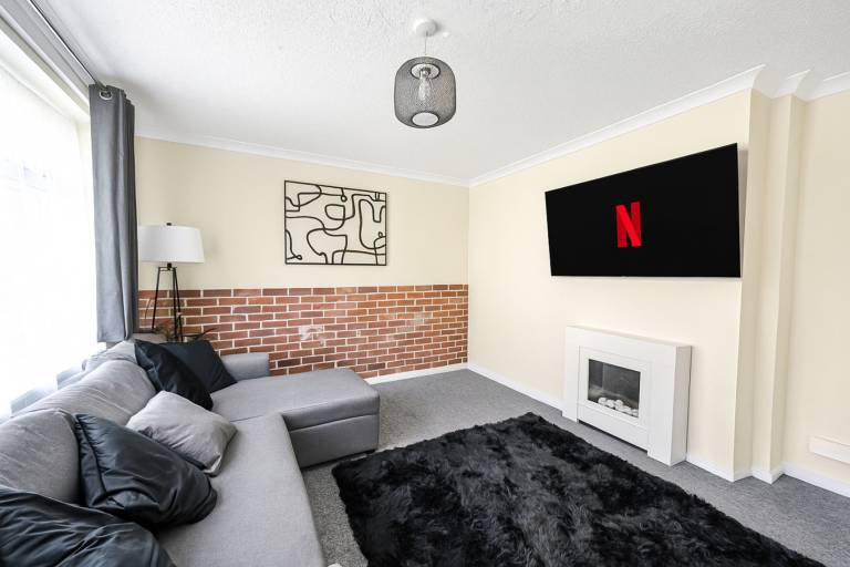 Family-friendly vacation home | Dogs allowed — photo 3