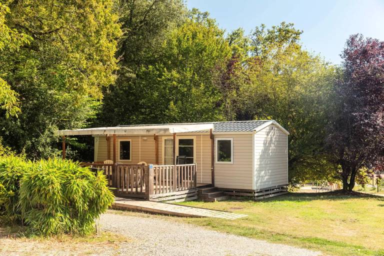 Campsite Le Domaine de la Brèche - Mobile home PMR Comfort 2 bdr. 4 pers. Covered Decking A/C — photo 2