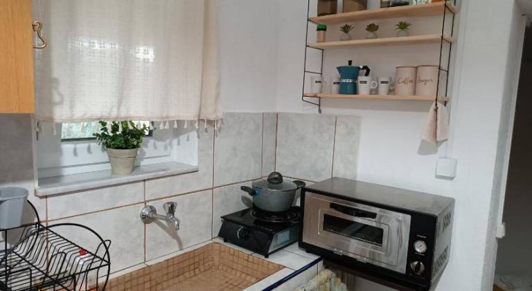 Rental apartment with patio | Pet-friendly — photo 4