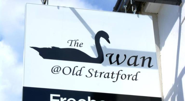 The Swan Old Stratford
