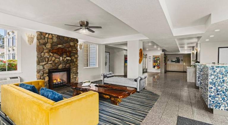 The Ashley Inn & Suites — photo 2