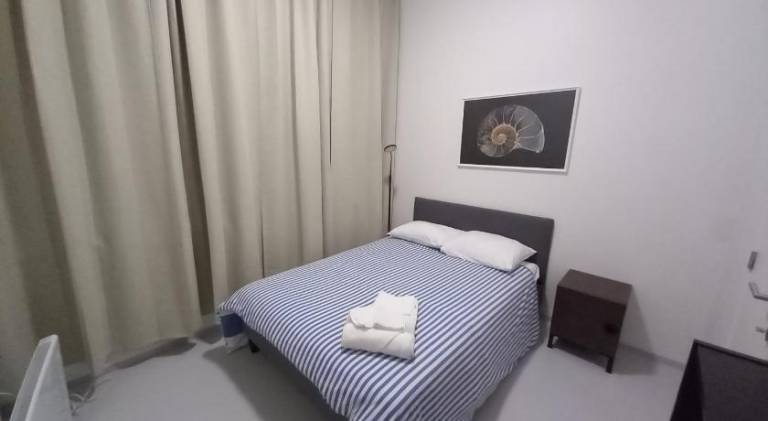 Chez Jean-Claude chambre pour seulement 2 personnes et un seul lit in Leuven