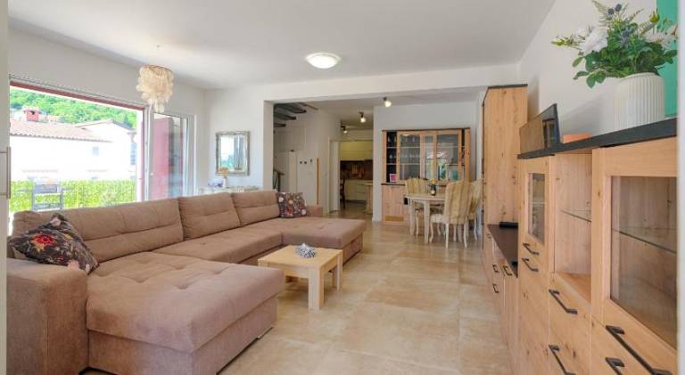 Rental apartment with 4 rooms for 8 persons — photo 3