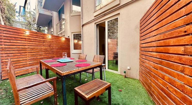 Fully equipped apartment with patio & garden | Next to Galata Tower | Good for workation | Pets are welcome — photo 3