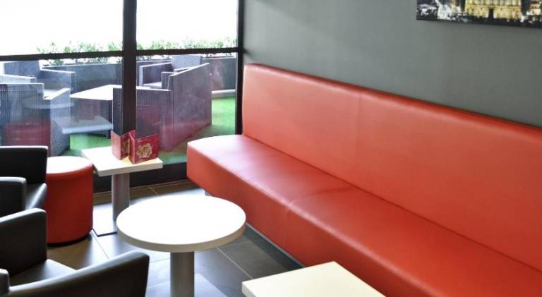 Ibis Lyon Est Chaponnay — photo 5