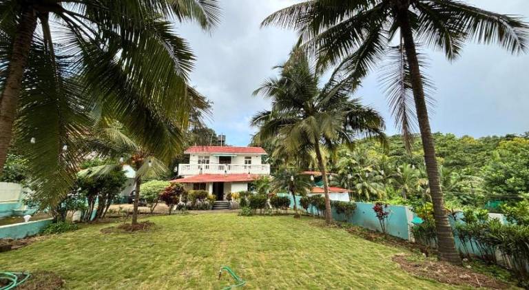 Hilltop nest cozy Villa with hill and forest view — photo 2