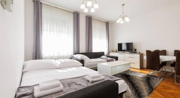 Wonderful rental apartment | Next to Ban Jelačić Square | Pets are welcome — photo 2