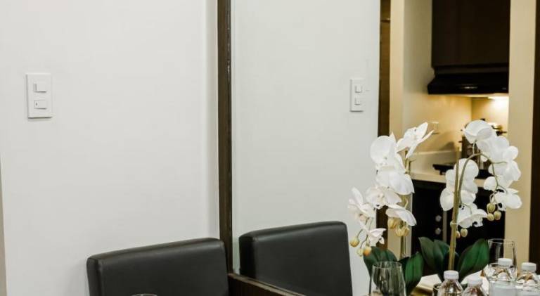 Wonderful serviced apartment with terrace & pool | Pet-friendly — photo 4