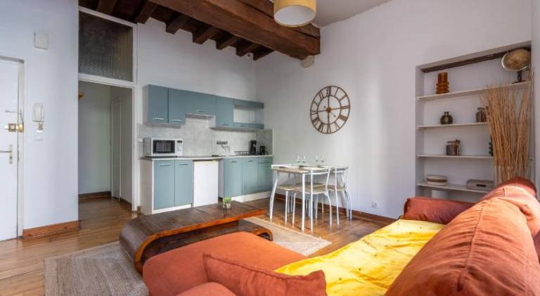 Rental apartment with 2 rooms for 4 persons — photo 3