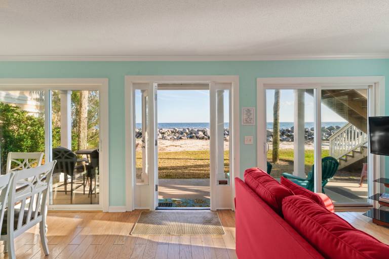 The Seaclusion Too - 300 7th Street — photo 2
