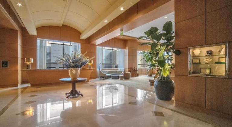 Four Seasons Miami Luxury Two-Bedroom Suite in Brickell - Free Parking — photo 2