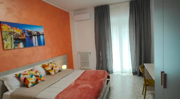 Apartment with 3 rooms for 6 persons in Bari