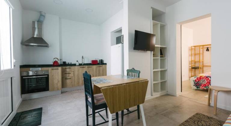 Holiday apartment with terrace & barbecue | Good for workation — photo 3