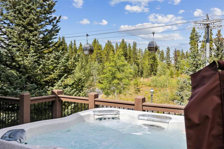 Fully equipped big house with grill & jacuzzi | Pet-friendly — photo 3