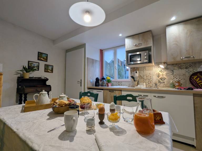 Guesthouse with pool and spa near Puy-en-Velay — photo 5