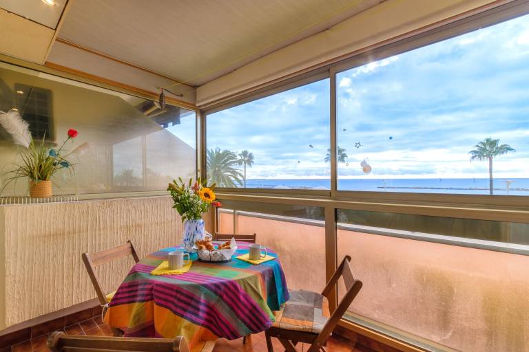 Holiday Apartment "Le Maeva" with Sea View, Terrace & Wi-Fi in Cagnes-sur-Mer