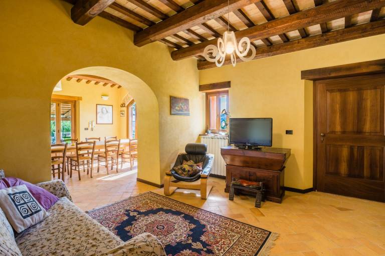 Family-friendly villa with private pool, BBQ & garden | Pet-friendly — photo 2