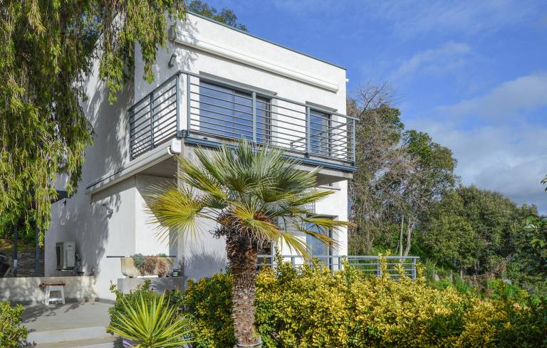 House  Cervione