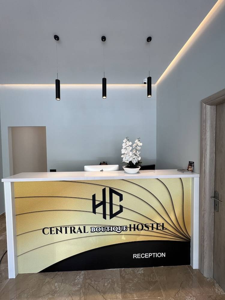 Hostel Qender