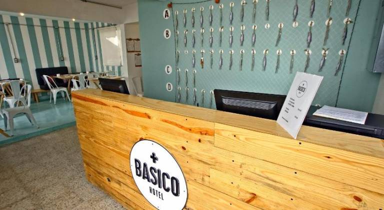 Mas Basico Hotel — photo 4