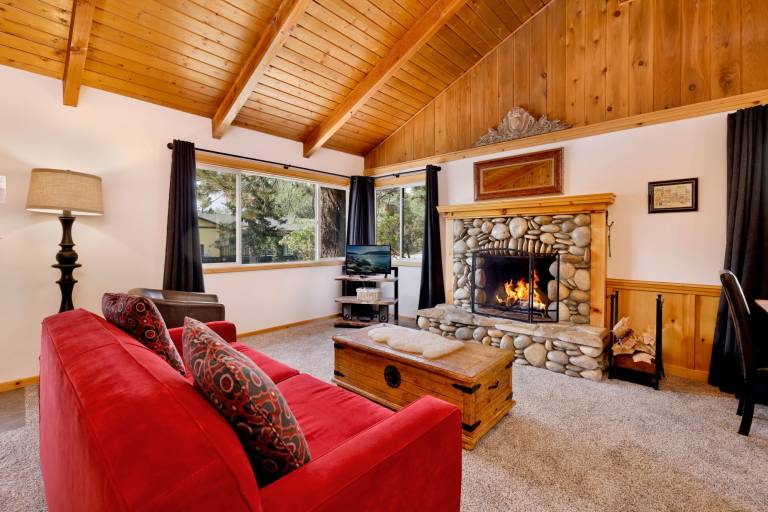 Child-friendly beautiful cabin with hot tub | Mountain view | Dogs allowed — photo 2