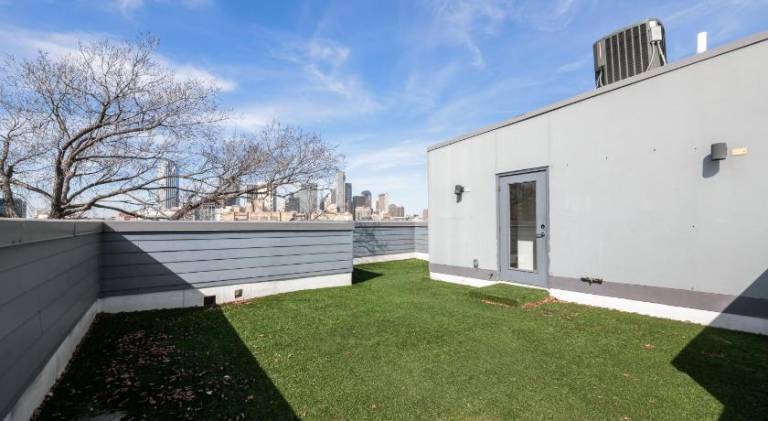 House | Close to Pioneer Park | Pets allowed — photo 2