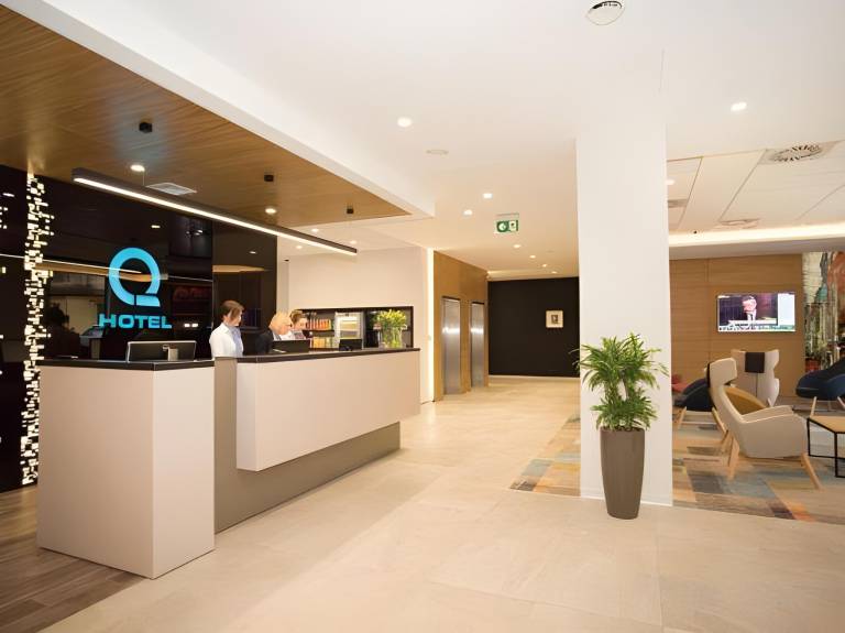 Q Hotel Plus Katowice — photo 5