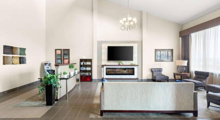 Best Western West Towne Suites — photo 3