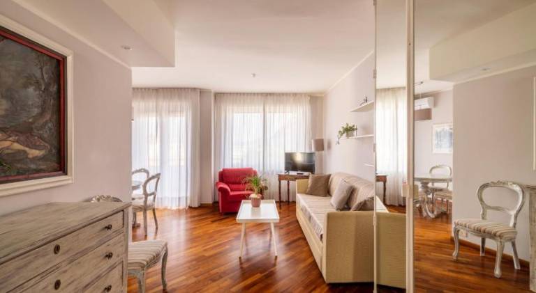 Rental apartment with 2 rooms for 5 persons in Baveno