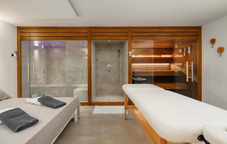 Villa with private pool, garden & BBQ — photo 4