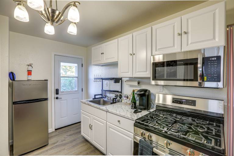 Oceano Studio w/ Patio + Fire Pit Near Beaches! — photo 3
