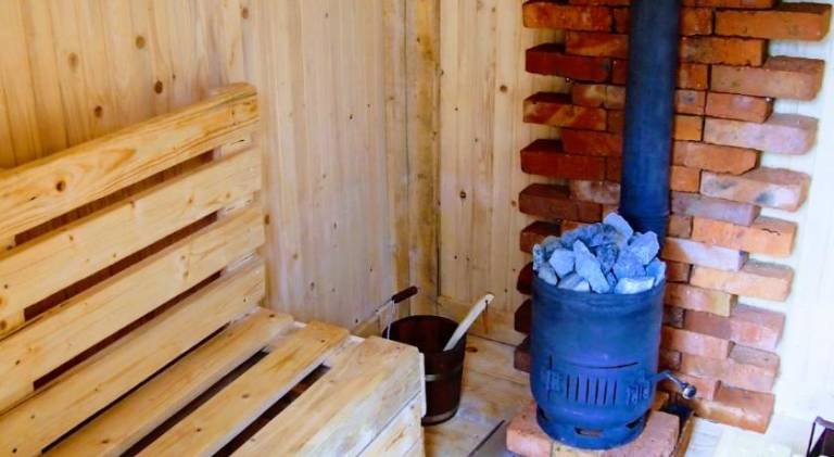 Chalet with garden, jacuzzi & sauna — photo 5