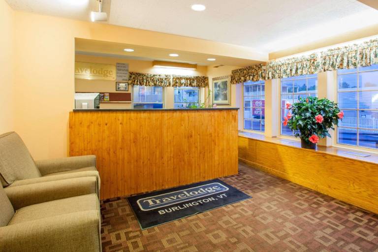 Travelodge by Wyndham South Burlington — photo 3